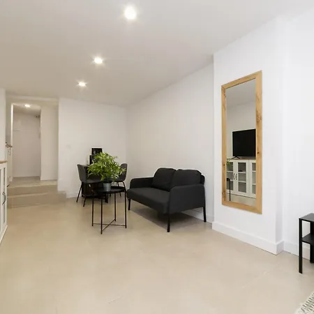 Regency VIII - Ferga Suites-2